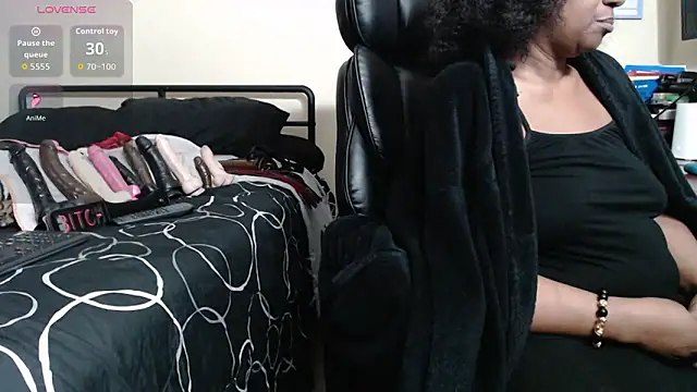 MissTajaa Webcam-Show