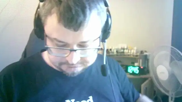 Chat +18 de SirAbuser ao vivo