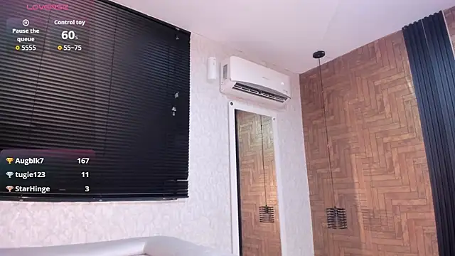 NathalyLeen: онлайн-секс-чат