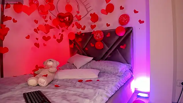 LaurentConnor: онлайн-секс-чат