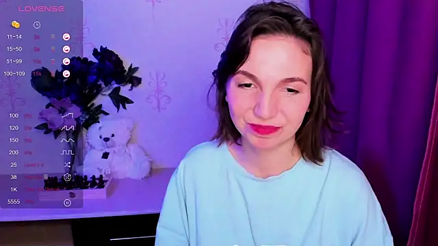 KindHazelHere_ – Naživo XXX chat