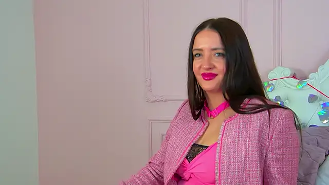 ElinaBellucci – Naživo XXX chat