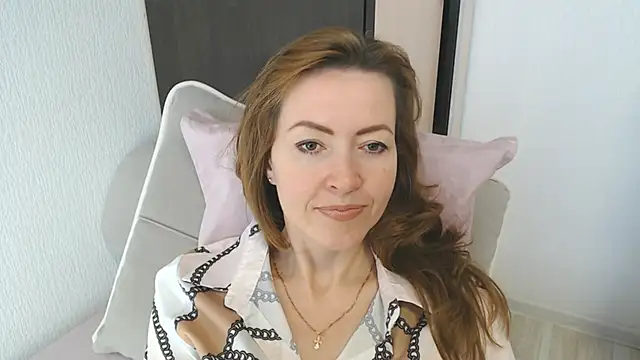 XXX chat uživo modela NicoleEunice87