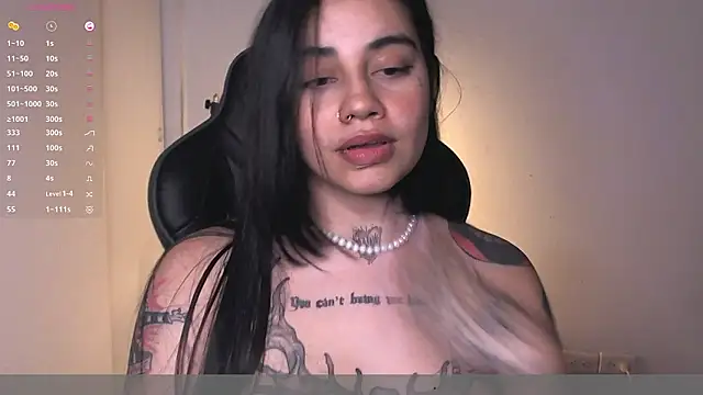 Онлайн чат XXX val_bardot