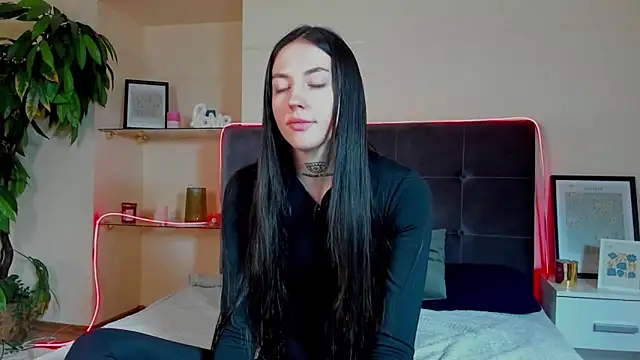 AdrianaCult – Naživo XXX chat