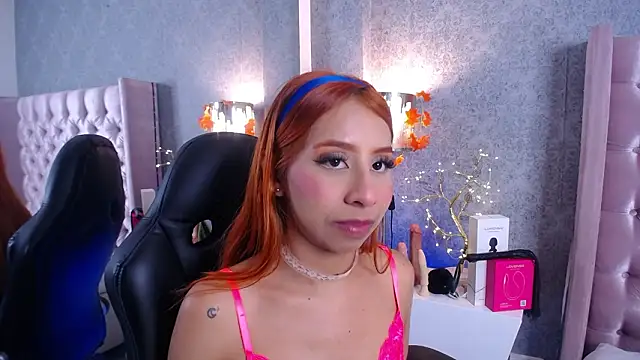 Онлайн чат XXX laila_stilwiills