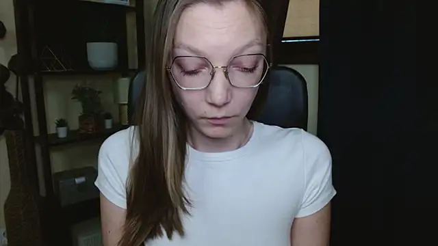 แชท XXX สดของ EmillyPlay