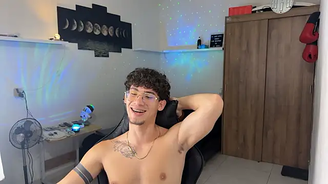 Kisan_Smith – Naživo XXX chat