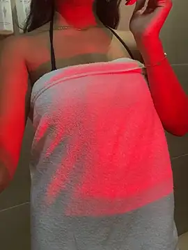 naughtysaraaa – Naživo XXX chat