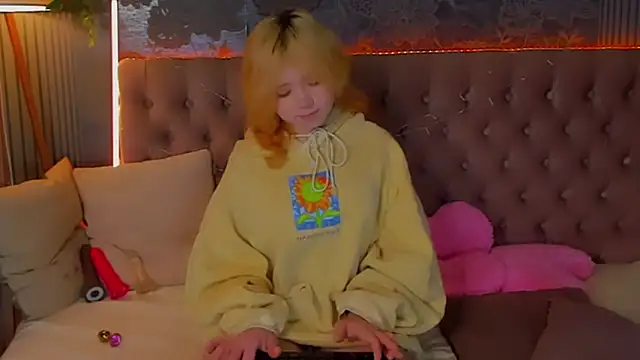 دردشة EmilyAngells الجنسية المباشرة