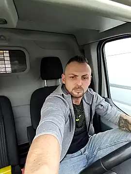 papichulo0099 – Naživo XXX chat