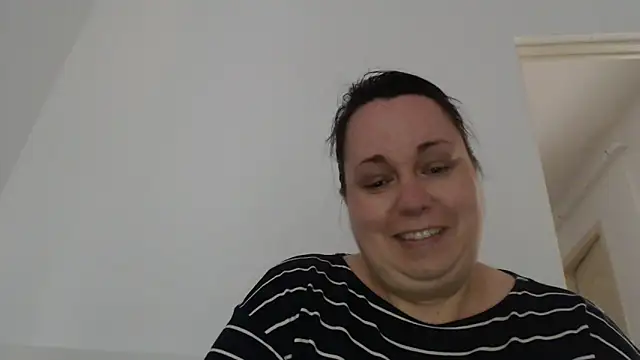 دردشة WendyRhoades الجنسية المباشرة