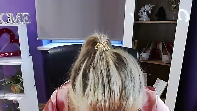 Zoey_Erotic – Naživo XXX chat