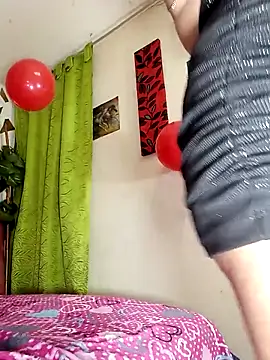 Webkamerová show Kazsandraa