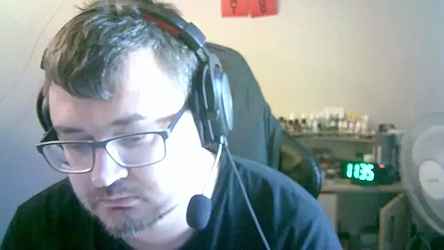 Chatroom XXX en direct de SirAbuser