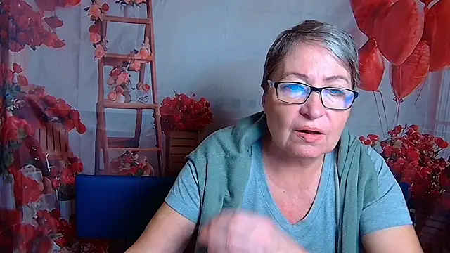 OlgaLuck Adlı Modelin Canlı XXX Sohbeti