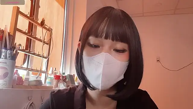 Tieu-May Adlı Modelin Canlı XXX Sohbeti