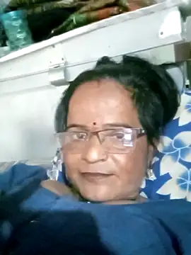 Webkamerová show kiiuu_sexe