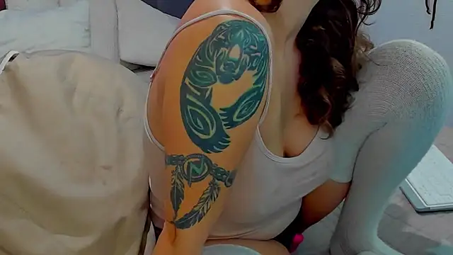 AlmaFancy – Naživo XXX chat