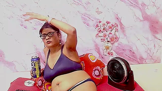 IndianAllure 라이브 XXX 채팅