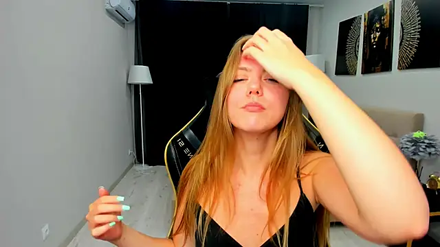 Strawberrye – Naživo XXX chat