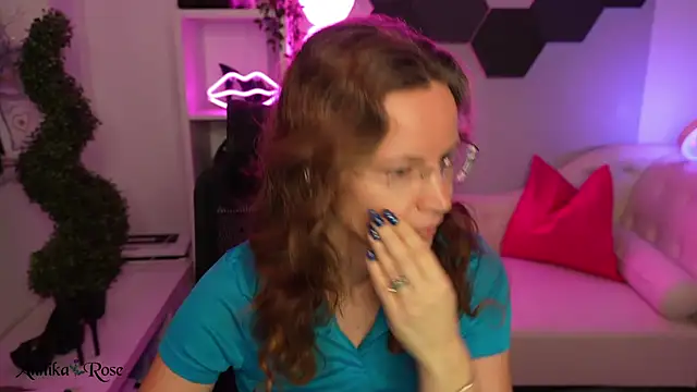 AnnikaRose: онлайн-секс-чат