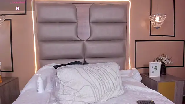 CAYLINCOLLINS: онлайн-секс-чат