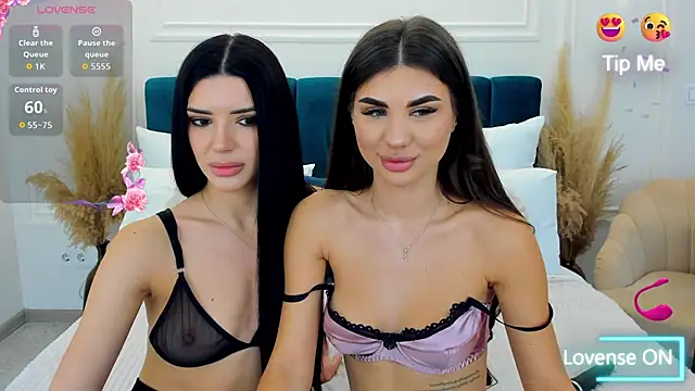 XXX chat uživo modela MonCarla