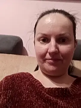 BustyLadyAlma: онлайн-секс-чат