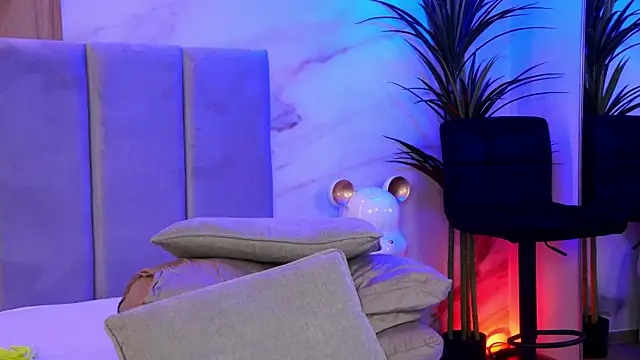 Chatroom XXX en direct de Izabellle02