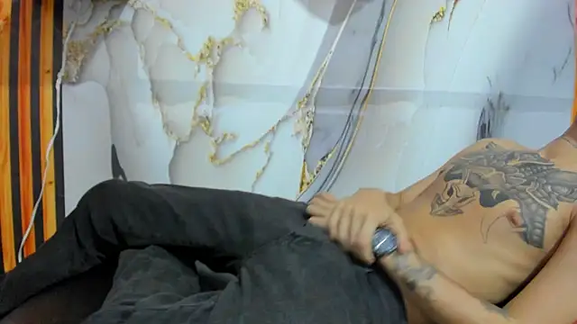 Straight_Guy22 Adlı Modelin Web Kamerası Şovu