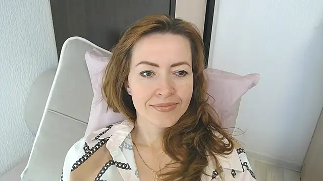 NicoleEunice87 Adlı Modelin Canlı XXX Sohbeti