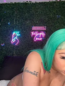 Pokazy przed kamerką – RenaThickAss