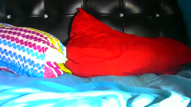 Queenofthenightx Adlı Modelin Canlı XXX Sohbeti