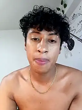 Онлайн чат XXX Varek_biglatin_dick