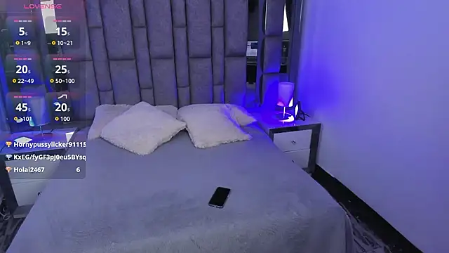 EmilyblackersのライブXXXチャット