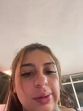 EmilyMoore_Pink élő XXX-chatje