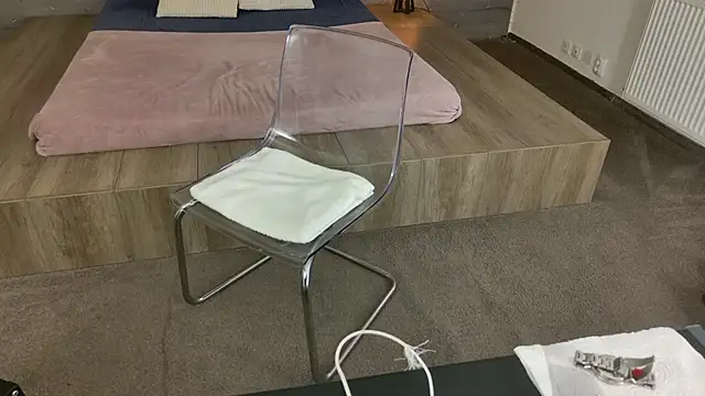 hornyb33_'s Live XXX Chat