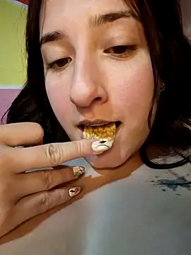 Mysticdooll69 élő XXX-chatje