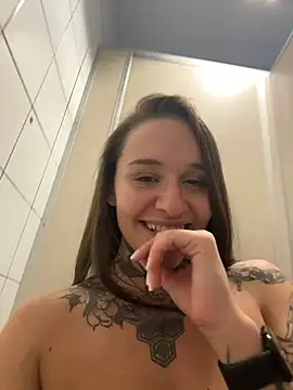 KishaMur's Live XXX Chat