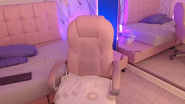 XXX chat uživo modela Red_kytty6