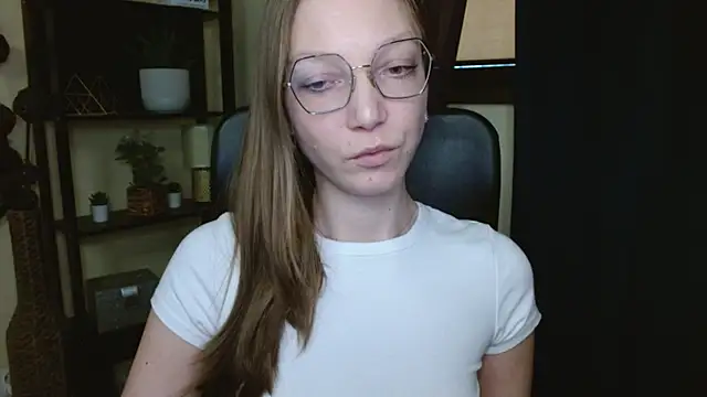 แชท XXX สดของ EmillyPlay