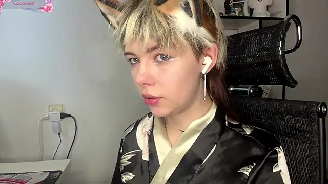 دردشة EngelAlman الجنسية المباشرة