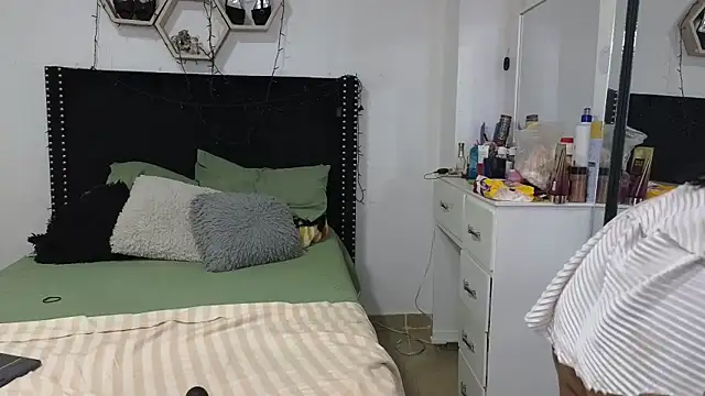 Chat XXX Live charlotte_077