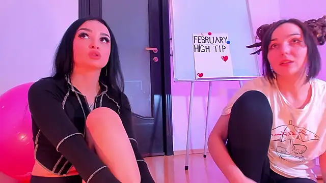 Peanaughty Adlı Modelin Web Kamerası Şovu