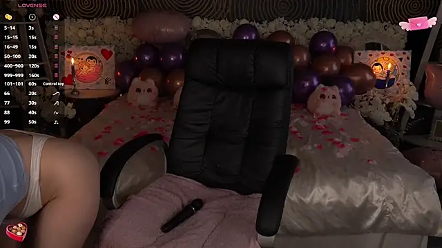 FoxyShy 现场XXX聊天