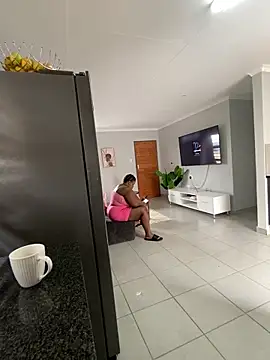 دردشة MissLola27 الجنسية المباشرة