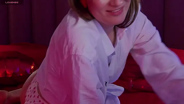 EvelynPoole Chat XXX in diretta