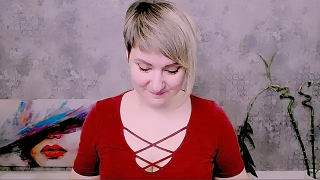 Djullia 라이브 XXX 채팅