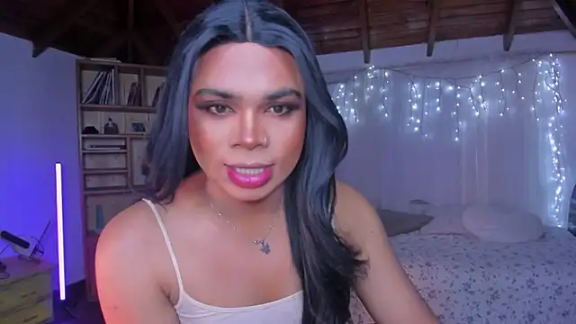 CuteRomi Show Webcam